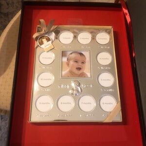 Carter’s Charming Silver Baby Milestone Frame with Bear